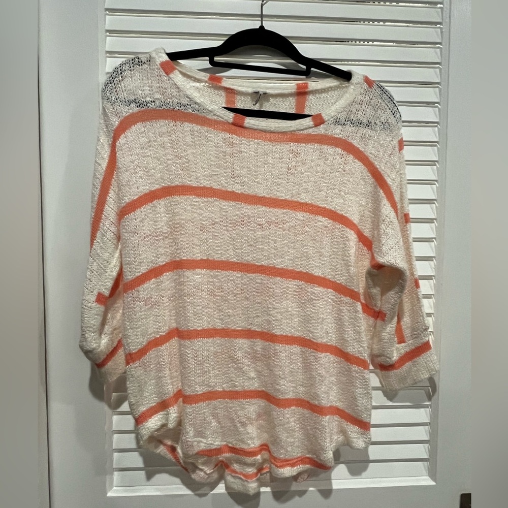 Splendid sweater size medium